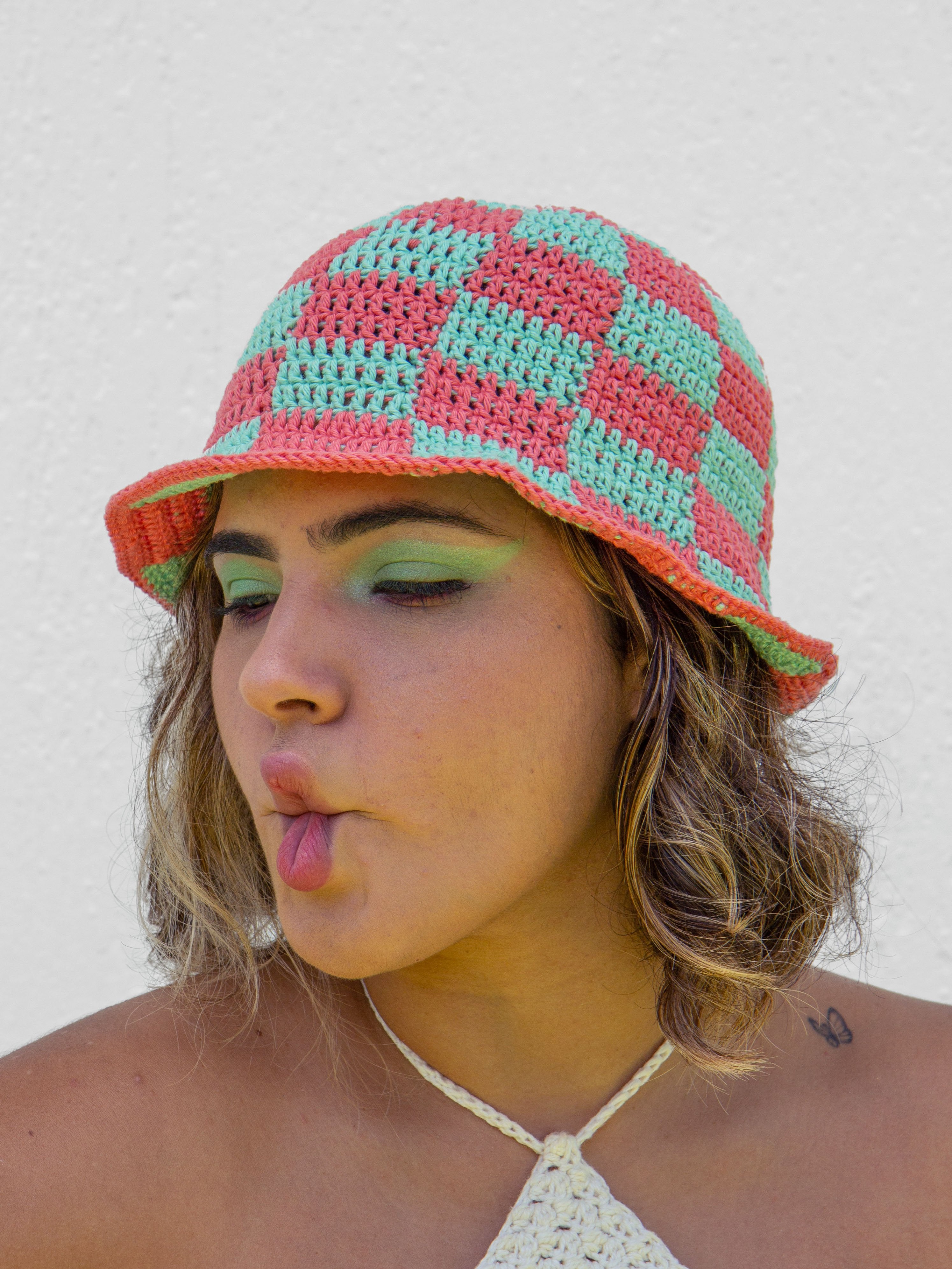 Bucket Hat de Crochê Menta com Goiaba